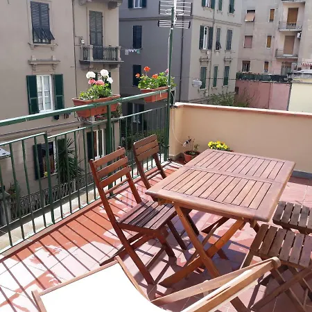 Casa Leonardo-cinque Terre 아파트 라스페치아